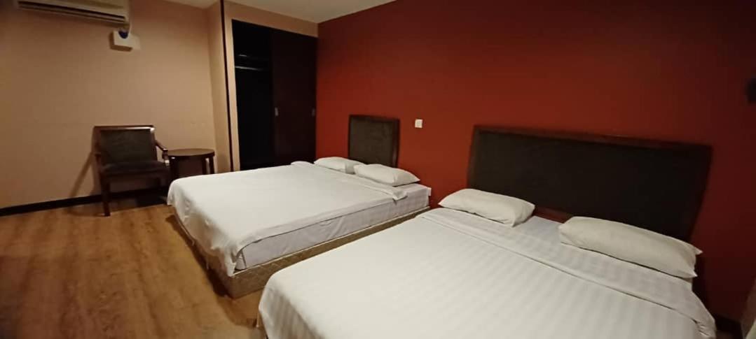 Hotel Sadong88 Kota Kinabalu Exterior foto